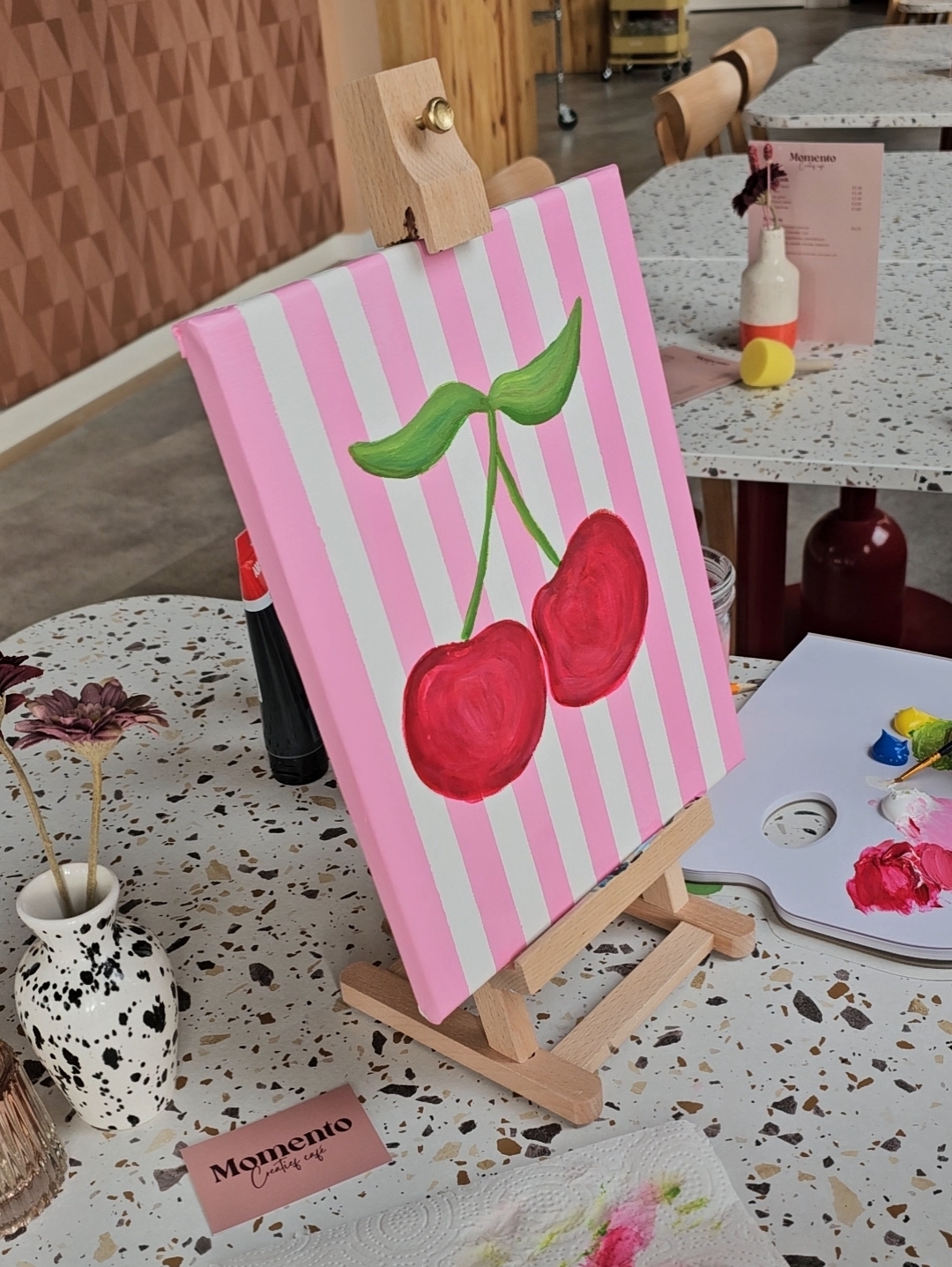 Canvas met twee kersen